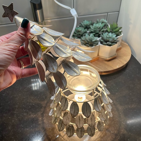 Scentsy Christmas Tree Wax Warmer - Picture 3 of 3